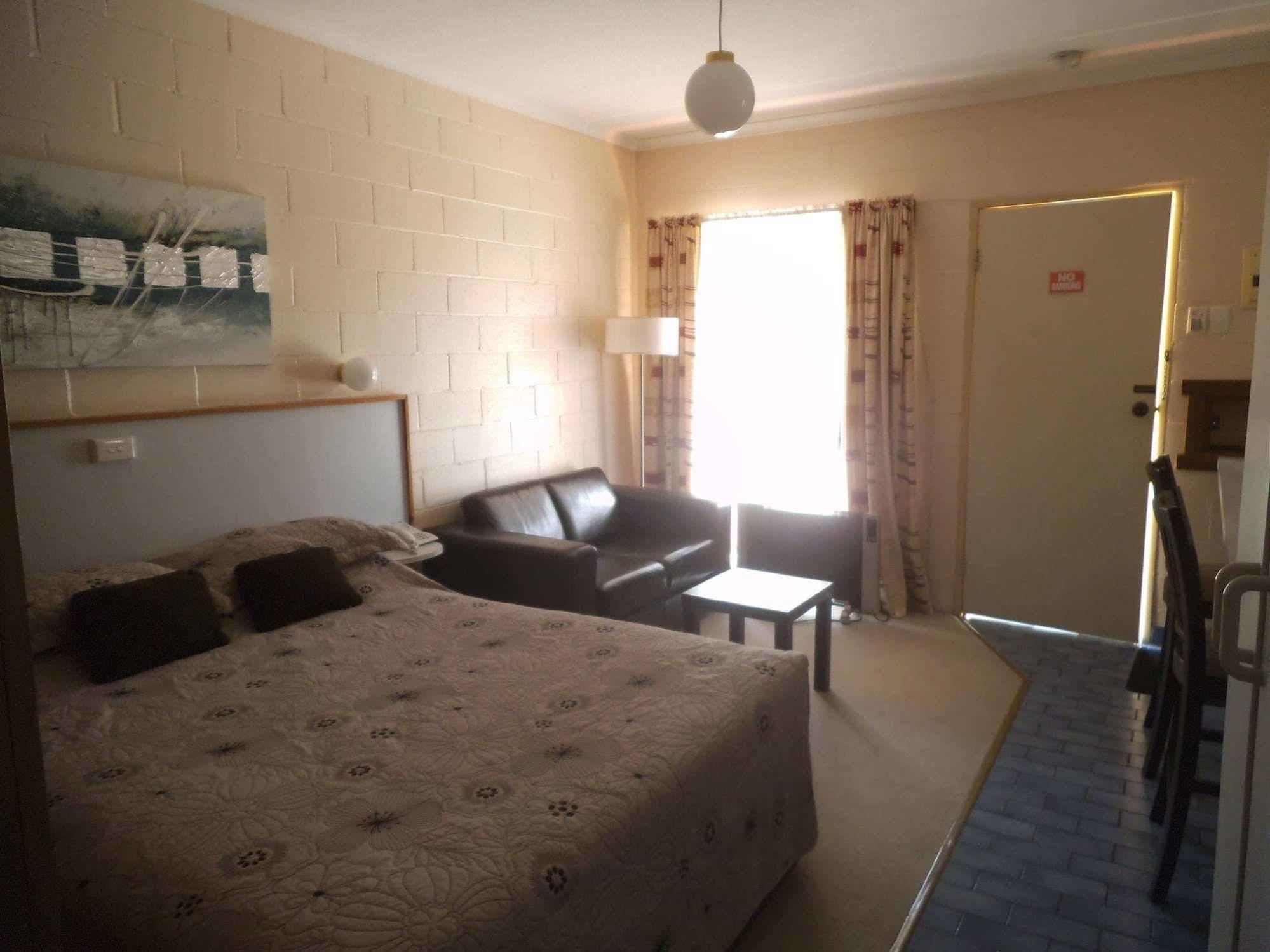 Yarragon Motel Buitenkant foto